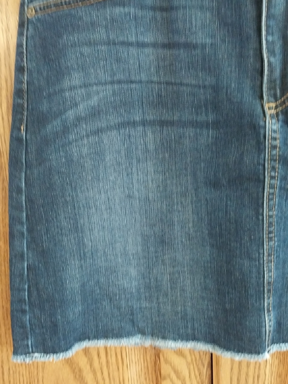 Just Black Stitch Fix NWT Tatiana Denim Skirt Size Large Indigo Blue Frayed Hem - Picture 4 of 12